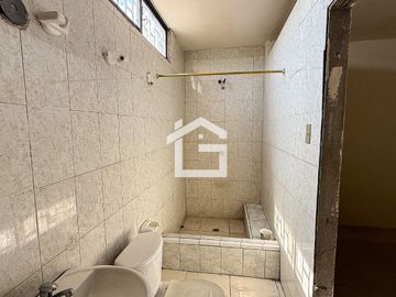 Edificio en Venta en Machala, El Oro