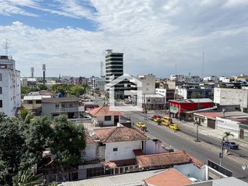 Edificio en Venta en Machala, El Oro