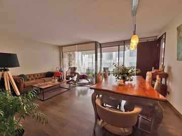 ¡Vive en un exclusivo condominio en Las Perdices, La Reina! 🏡 Departamento de 3 dormitorios, terrazas, piscina, gimnasio y excelente conectividad 🚇