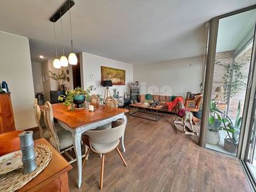 ¡Vive en un exclusivo condominio en Las Perdices, La Reina! 🏡 Departamento de 3 dormitorios, terrazas, piscina, gimnasio y excelente conectividad 🚇