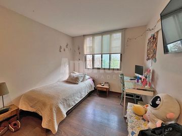 ¡Vive en un exclusivo condominio en Las Perdices, La Reina! 🏡 Departamento de 3 dormitorios, terrazas, piscina, gimnasio y excelente conectividad 🚇
