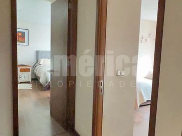 ¡Vive en un exclusivo condominio en Las Perdices, La Reina! 🏡 Departamento de 3 dormitorios, terrazas, piscina, gimnasio y excelente conectividad 🚇