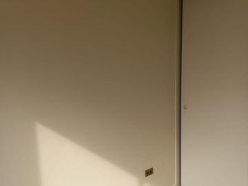 Vendo acogedor y luminoso departamento en Valparaíso, 2 dormitorios 2 baños, 1 esracionamiento UF 2450