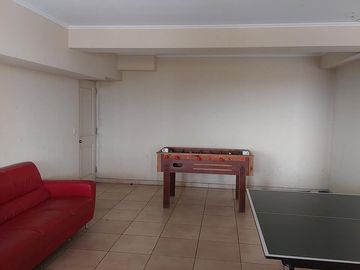 Vendo acogedor y luminoso departamento en Valparaíso, 2 dormitorios 2 baños, 1 esracionamiento UF 2450