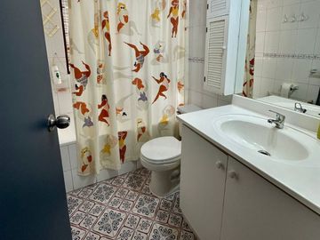 SE VENDE PARCELA CON CASA SOLIDA EN CONDOMINIO