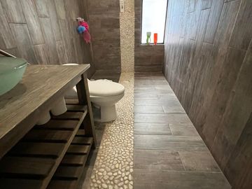 ¡Casa en Venta en León 2, León,  Gto! Moderna, amplia y en esquina 🧱