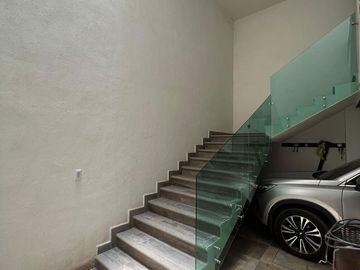 ¡Casa en Venta en León 2, León,  Gto! Moderna, amplia y en esquina 🧱