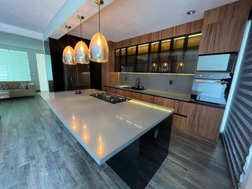 ¡Casa en Venta en León 2, León,  Gto! Moderna, amplia y en esquina 🧱