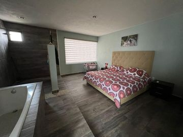 ¡Casa en Venta en León 2, León,  Gto! Moderna, amplia y en esquina 🧱