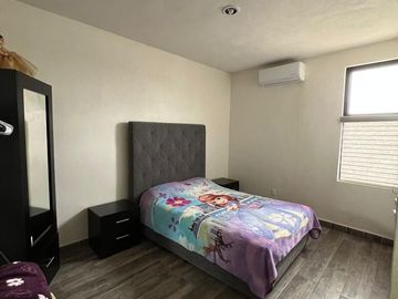 ¡Casa en Venta en León 2, León,  Gto! Moderna, amplia y en esquina 🧱