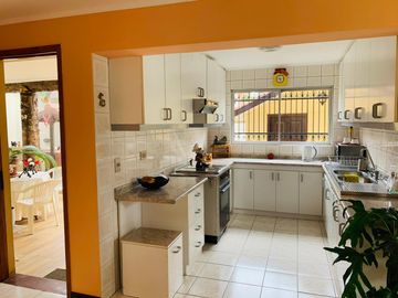 I. HOLZAPFEL #937. Amplia casa 4D4B
