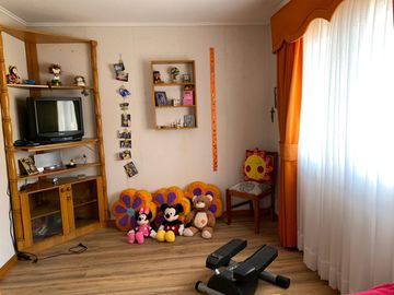 I. HOLZAPFEL #937. Amplia casa 4D4B