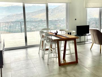 Casa en venta 4 d y 3 b piscina vista panóramica en Chicureo