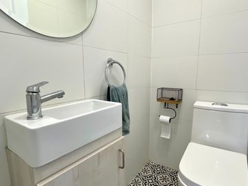 Casa en venta 4 d y 3 b piscina vista panóramica en Chicureo
