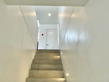 Casa en venta 4 d y 3 b piscina vista panóramica en Chicureo