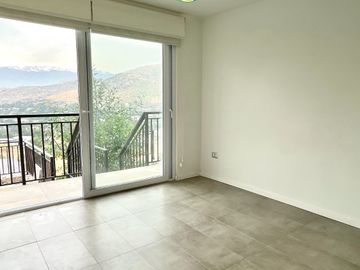 Casa en venta 4 d y 3 b piscina vista panóramica en Chicureo