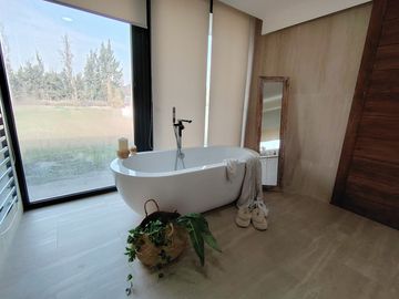 Oportunidad parcela 3 d mas servicio en Chicureo