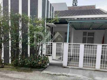 Rumah dijual di Graha Raya dekat pintu toll siap huni dan strategis