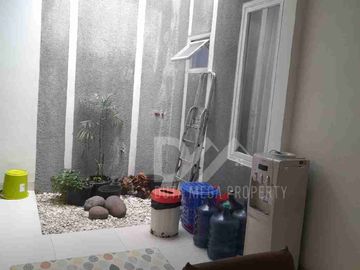 Rumah dijual di Graha Raya dekat pintu toll siap huni dan strategis