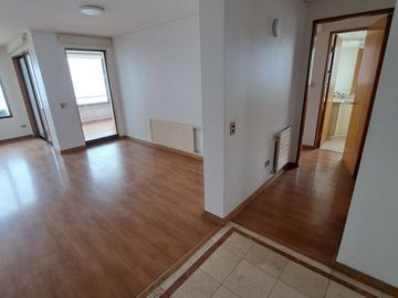 ESPECTACULAR  DEPARTAMENTO 2D,2B ,  A PASOS  AV. LIBERTAD, SECTOR PONIENTE.