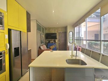 DEPARTAMENTO EN NARVARTE 112 MTS TOTALES, 3 REC, 2 EST, 2 1/2 BAÑOS, BODEGA CON AMENIDADES!!