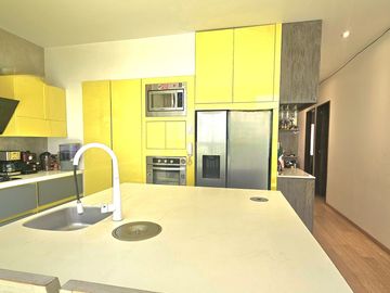 DEPARTAMENTO EN NARVARTE 112 MTS TOTALES, 3 REC, 2 EST, 2 1/2 BAÑOS, BODEGA CON AMENIDADES!!