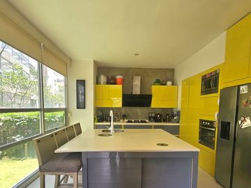 DEPARTAMENTO EN NARVARTE 112 MTS TOTALES, 3 REC, 2 EST, 2 1/2 BAÑOS, BODEGA CON AMENIDADES!!