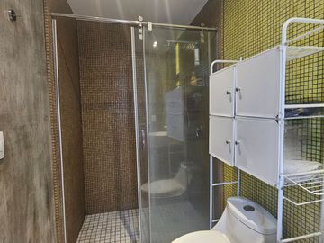 DEPARTAMENTO EN NARVARTE 112 MTS TOTALES, 3 REC, 2 EST, 2 1/2 BAÑOS, BODEGA CON AMENIDADES!!