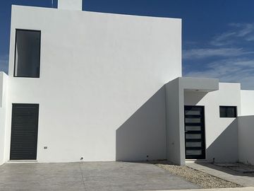 Casa de 3 Recámaras en Pedregales de Misnébalam
