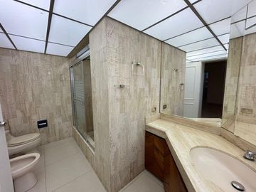 ✨Venta Departamento Con Espectacular Vista Al Mar En Playa Hermosa – Ancón