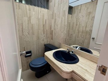 ✨Venta Departamento Con Espectacular Vista Al Mar En Playa Hermosa – Ancón