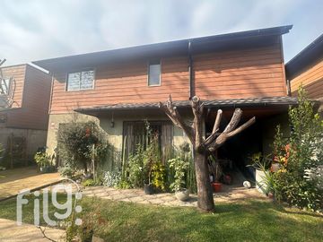 Venta Casa Barrio Toledo cercana a Mall Vivo