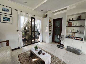 Tagaytay Heights - Phase 1 double corner lot (rare), fronting a pocket park for sale