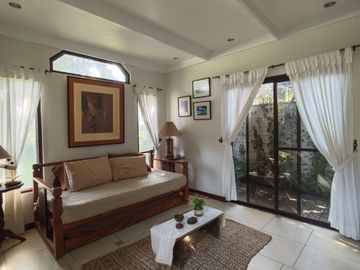 Tagaytay Heights - Phase 1 double corner lot (rare), fronting a pocket park for sale