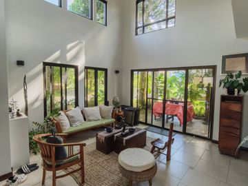 Tagaytay Heights - Phase 1 double corner lot (rare), fronting a pocket park for sale