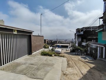 Casa En Venta 2Pisos Urb. Jadin1 Villa Maria Del Triunfo