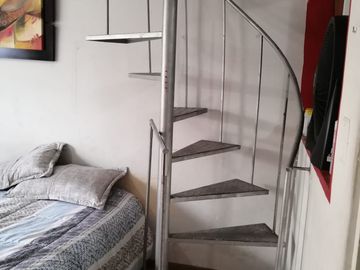 VENTA DE AMPLIA CASA 237M2 - 3 PISOS + MINIDEPARTAMENTO -  URB. SAN ANTONIO MIRAFLORES