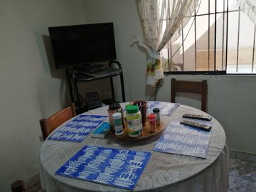 VENTA DE AMPLIA CASA 237M2 - 3 PISOS + MINIDEPARTAMENTO -  URB. SAN ANTONIO MIRAFLORES