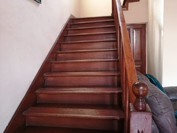 VENTA DE AMPLIA CASA 237M2 - 3 PISOS + MINIDEPARTAMENTO -  URB. SAN ANTONIO MIRAFLORES