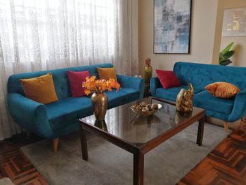 VENTA DE AMPLIA CASA 237M2 - 3 PISOS + MINIDEPARTAMENTO -  URB. SAN ANTONIO MIRAFLORES