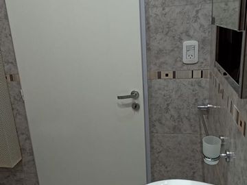 Casa completamente revovada - Consultar Precio