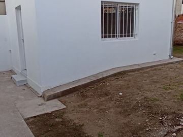 Casa completamente revovada - Consultar Precio