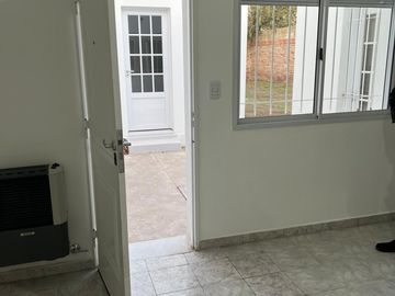 Casa completamente revovada - Consultar Precio