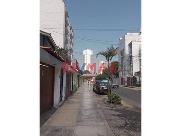 Moderno Y Bien Ubicado: Dpto. 2 Dormitorios En Piso 3 – Los Sauces, Surquillo