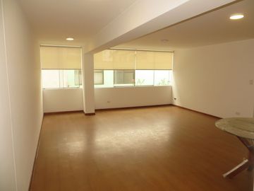 VENTA DPTO EN MIRAFLORES: 109 M2, 3 HABIT, 2 BAÑ, 1 ESTAC, $ 218,000