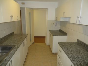 VENTA DPTO EN MIRAFLORES: 109 M2, 3 HABIT, 2 BAÑ, 1 ESTAC, $ 218,000