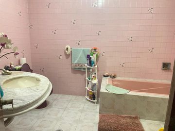 casa en venta en la colonia punto verde