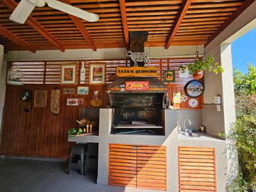Casa en venta 3D Y 3 B en Piedra Roja Chicureo piscina y quincho