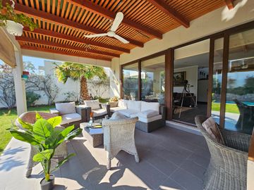 Casa en venta 3D Y 3 B en Piedra Roja Chicureo piscina y quincho