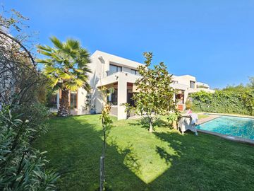 Casa en venta 3D Y 3 B en Piedra Roja Chicureo piscina y quincho